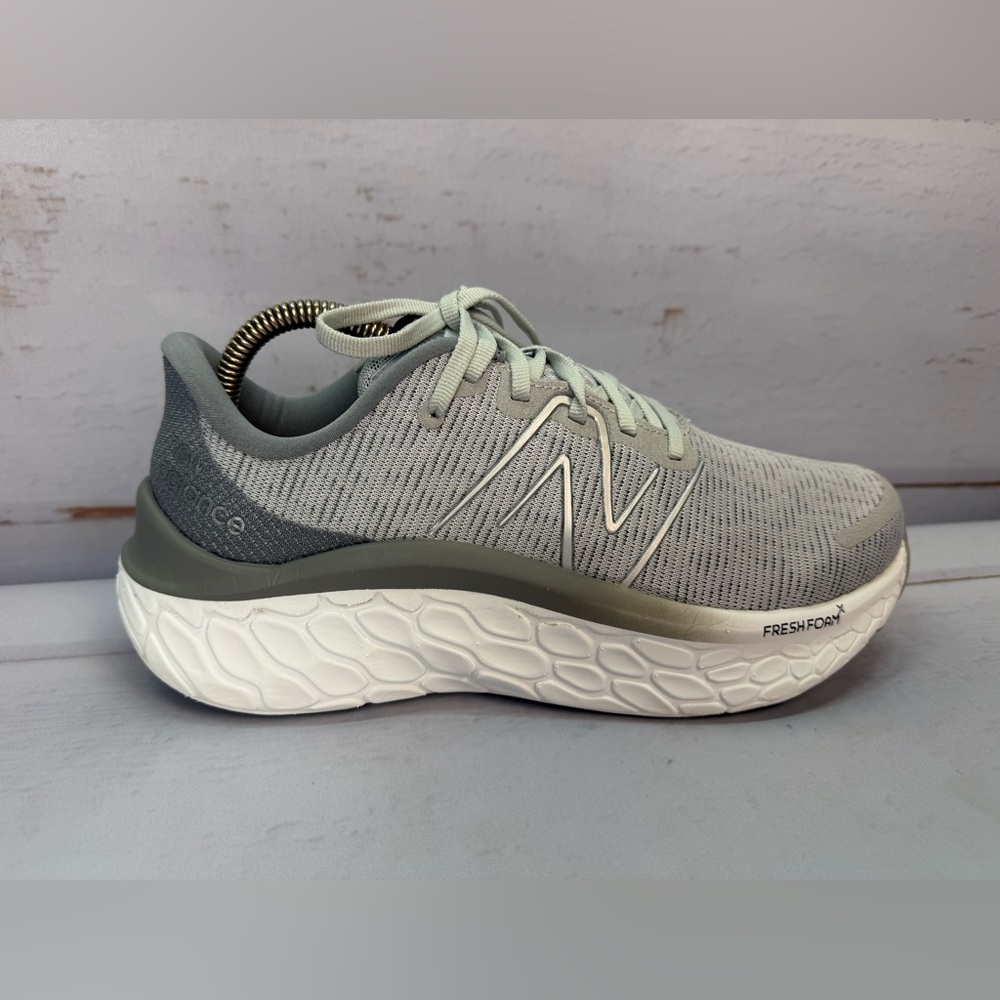 New Balance Fresh Foam X Kaiha Road Light Aluminum Men’s 8 2E Wide Running Shoes